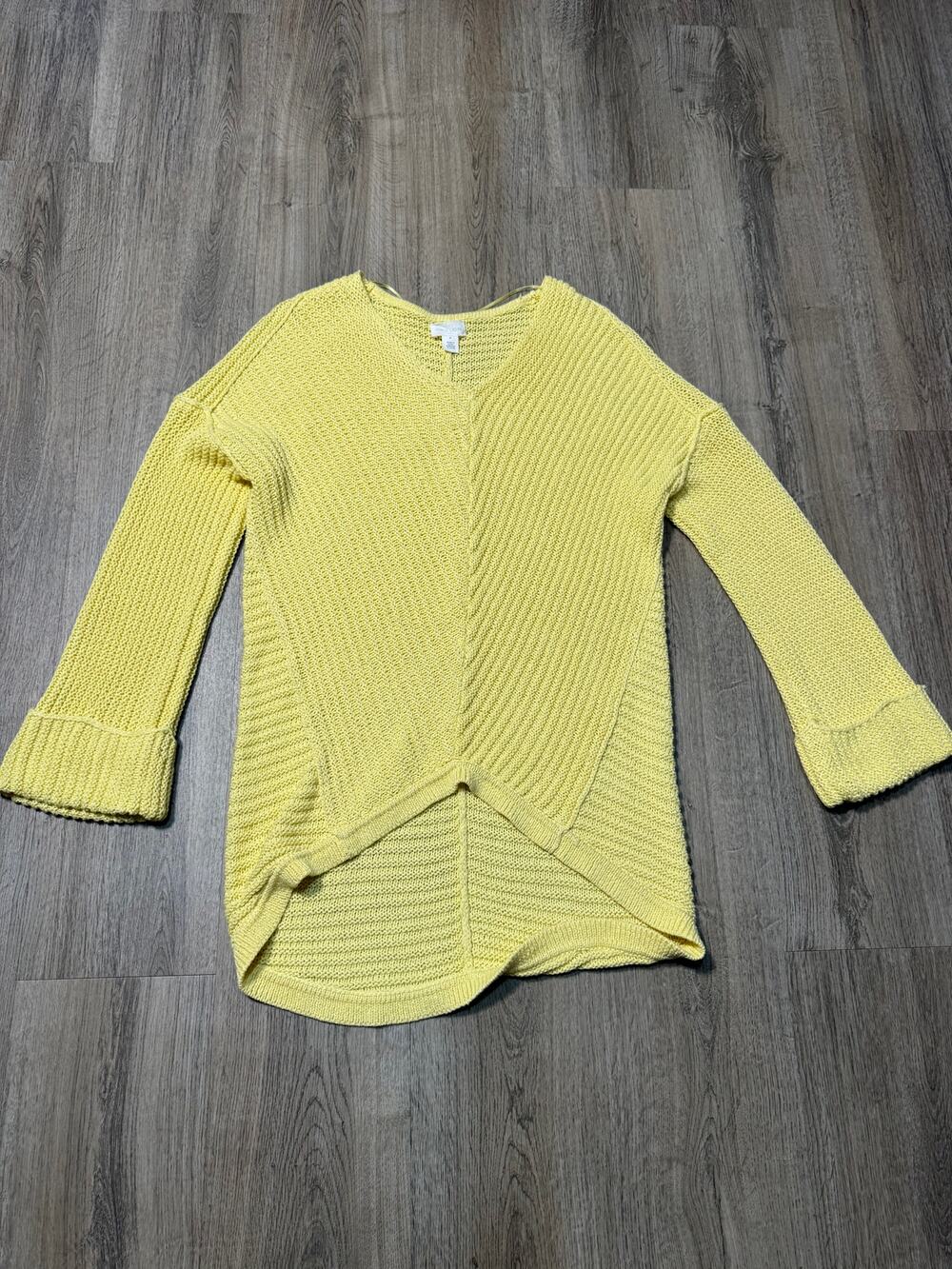 Caslon Women's Yellow V-Neck Textured Knit Sweater